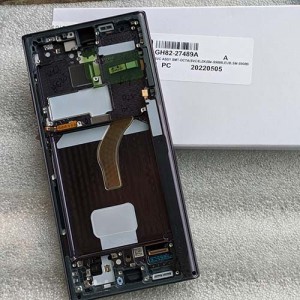 Дисплей Dynamic AMOLED 2X в зборі з рамкою та боковими клавішами для Samsung SM-S908 Galaxy S22 Ultra Black оригінал (сервісний)